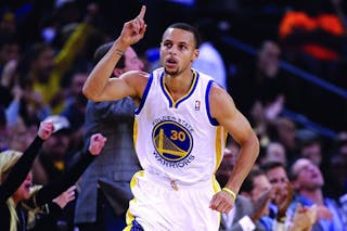 吉文：可能我有点老派，看不惯加纳乔走路歪着身子还挂条链子